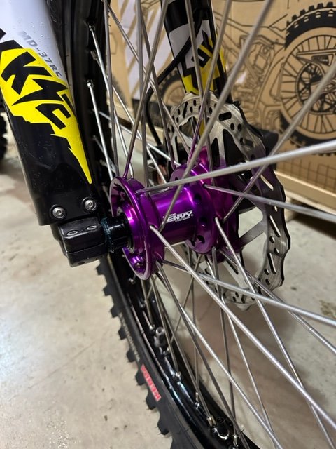 Surron Ultra Bee Envy billet premium wheel hubs