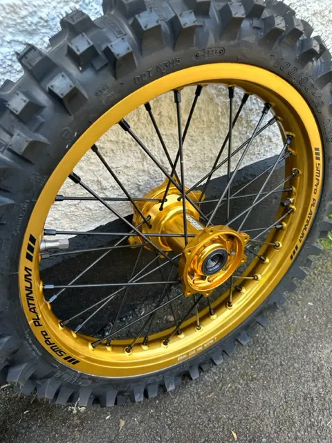 Surron Ultra Bee Envy billet premium wheel hubs