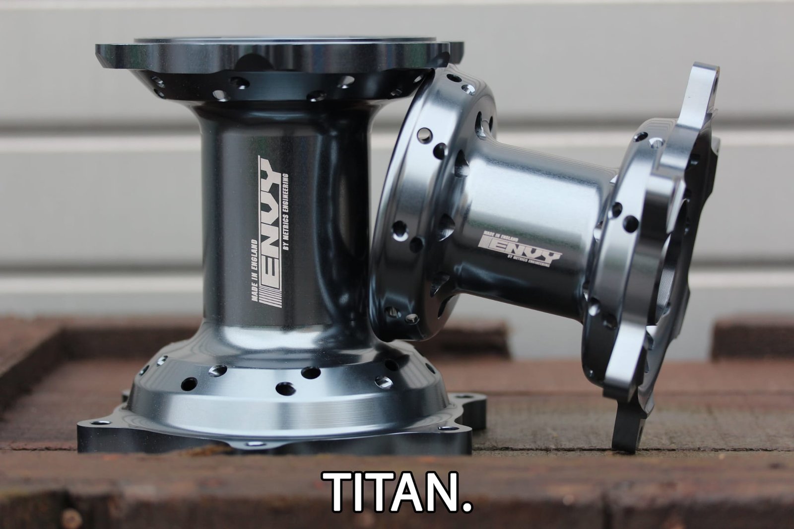 Surron Ultra Bee Envy billet premium wheel hubs