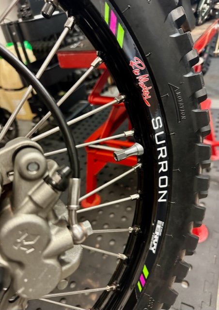 SURRON ULTRA BEE KENDA MILVILLE II 19" MX TYRES