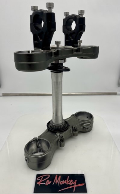 SURRON ULTRA BEE TRIPLE CLAMP ASSEMBLY
