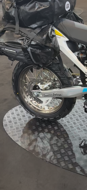 SURRON STORM BEE 18 21 KENDA K761 ROAD TYRES