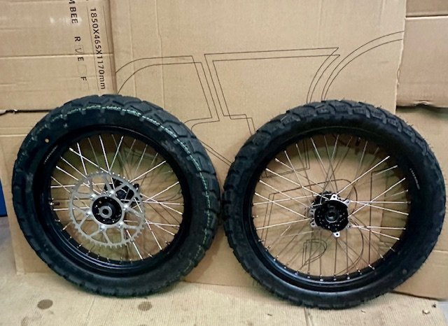 SURRON ULTRA BEE ROAD WHEEL SET
