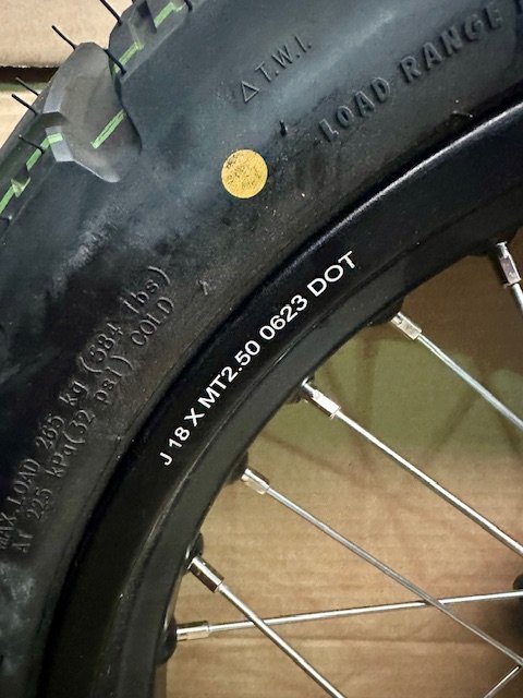 SURRON ULTRA BEE ROAD WHEEL SET