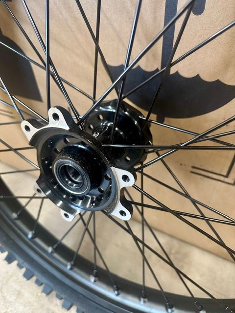 SURRON ULTRA BEE FRONT WHEEL AND TYRE SET 21