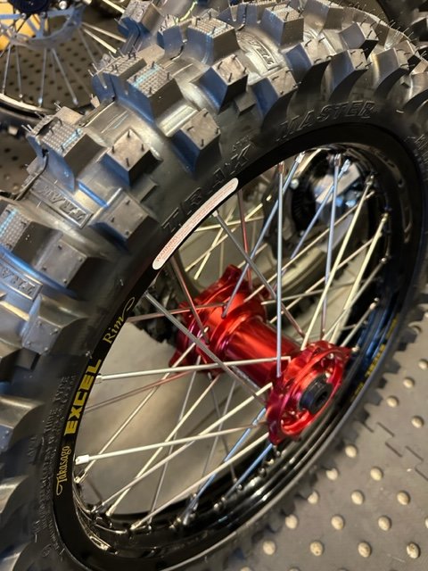 SURRON UlTRA BEE ENVY BILLET WHEEL SET - ATOMIC RED