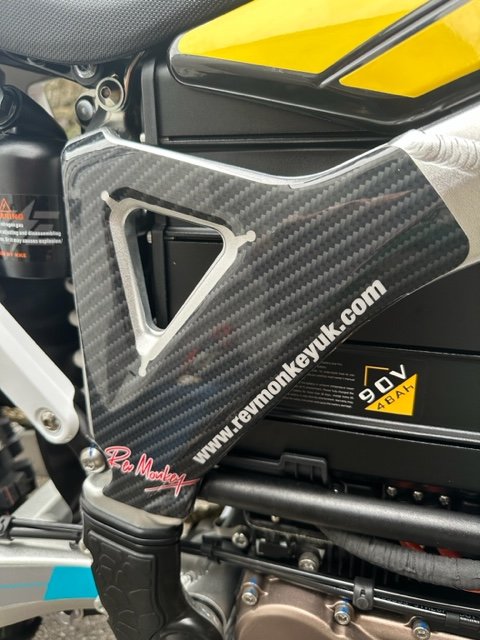 SURRON STORM BEE CARBON EFFECT FRAME GUARDS