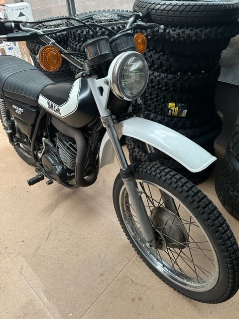 YAMAHA DT400 C