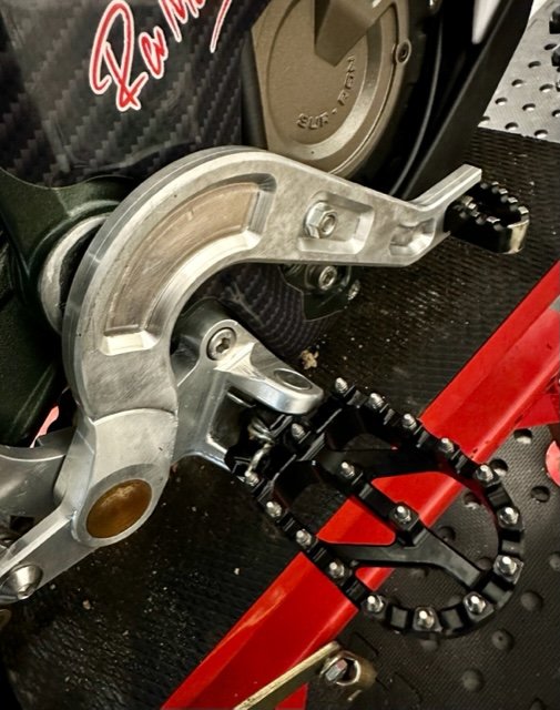 SURRON ULTRA BEE REAR BRAKE PEDAL KIT 2