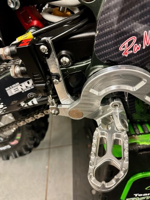 SURRON ULTRA BEE REAR BRAKE PEDAL KIT 2