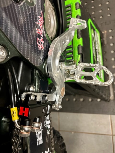 SURRON ULTRA BEE REAR BRAKE PEDAL KIT 2