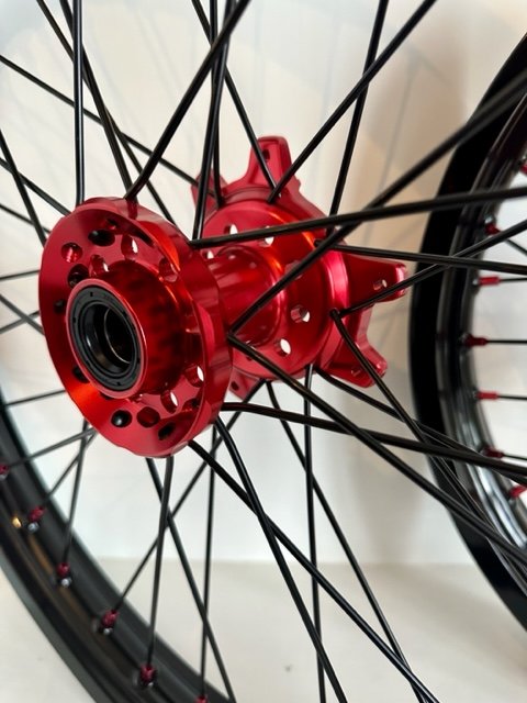 SURRON ULTRA BEE 18 21 WHEEL SET RED BLACK BLUE GOLD