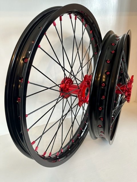 SURRON ULTRA BEE 18 21 WHEEL SET RED BLACK BLUE GOLD