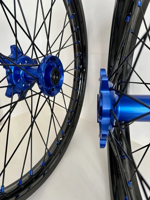 SURRON ULTRA BEE 18 21 WHEEL SET RED BLACK BLUE GOLD