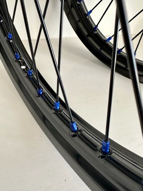 SURRON ULTRA BEE 18 21 WHEEL SET RED BLACK BLUE GOLD
