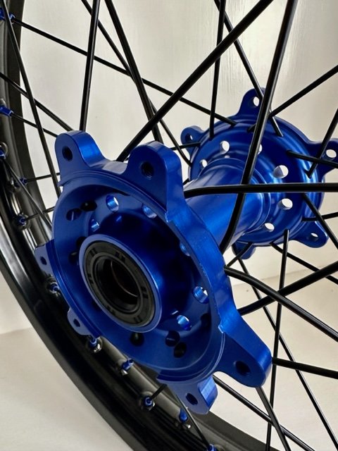SURRON ULTRA BEE 18 21 WHEEL SET RED BLACK BLUE GOLD