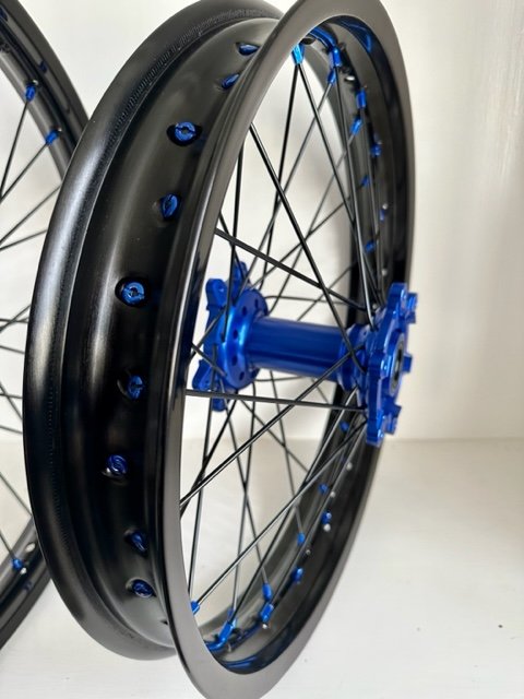 SURRON ULTRA BEE 18 21 WHEEL SET RED BLACK BLUE GOLD