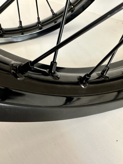 SURRON ULTRA BEE 18 21 WHEEL SET RED BLACK BLUE GOLD