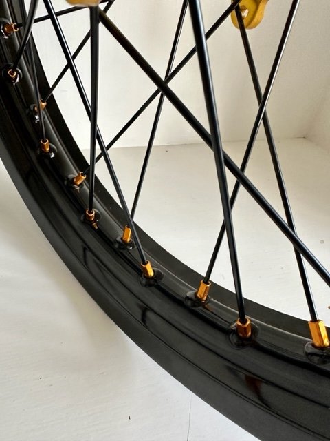 SURRON ULTRA BEE 18 21 WHEEL SET RED BLACK BLUE GOLD