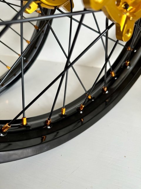SURRON ULTRA BEE 18 21 WHEEL SET RED BLACK BLUE GOLD