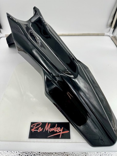 SURRON ULTRA BEE FRONT MUDGUARD GLOSS BLACK