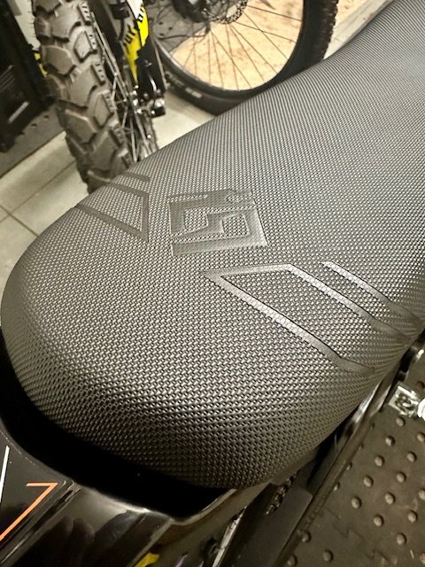 SURRON LIGHT BEE SEAT