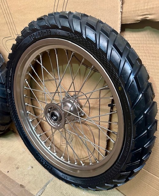 SURRON STORM BEE 17 19 ROAD WHEELS SET