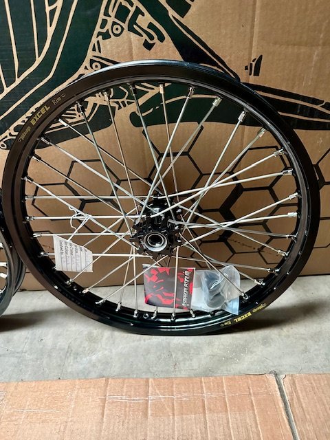SURRON LIGHT BEE SM PRO 17 17 WHEEL SET