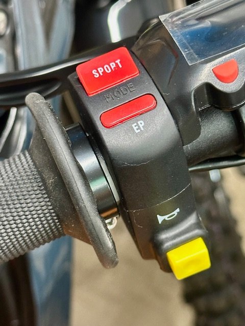 SURRON LIGHT BEE LBX LEFT HANDLEBAR SWITCH