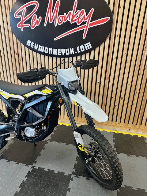 SURRON ULTRA BEE X 2025