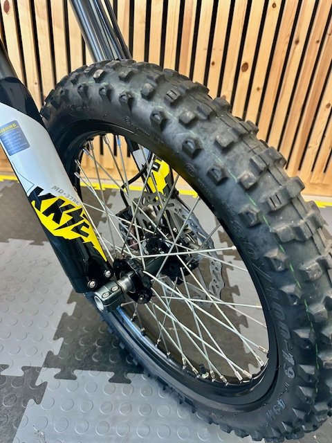 SURRON ULTRA BEE X 2025